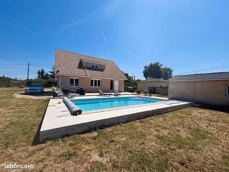 maison 5 pièces 137 m²