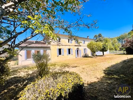 maison 7 pièces 192 m²