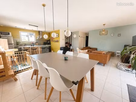 maison 5 pièces 130 m²
