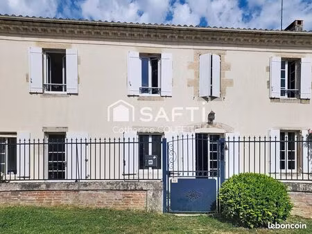 maison 8 pièces 166 m²