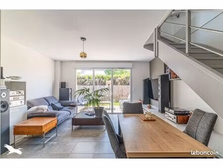 maison de ville 3 pièces 65 m²