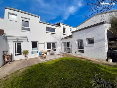 maison familiale rénovée – secteur recherché de gradignan