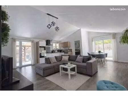 grande maison clé en main - 800m de la plage - au calme -