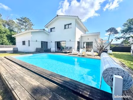 maison 6 pièces 160 m²