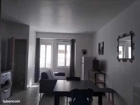 studio meublé a l'année