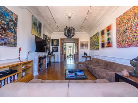 magnifique duplex avec terrasse rostand/prefecture 13006