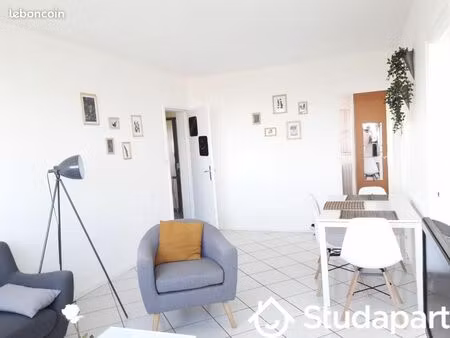chambre 1 pièce 10 m²