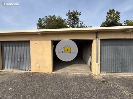 parking/box 22 m² saint-bonnet-de-mure