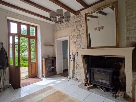 charmante maison charentaise 7 chambres avec dépendances et