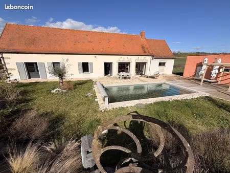 propriété 4 pièces 151 m²