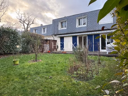 une jolie maison ensoleillée à chambourcy proche lycée international saint-germain-en-laye
