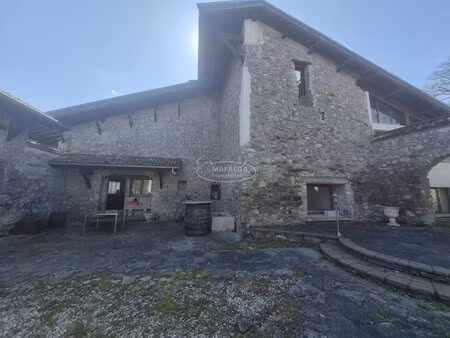maison à draillant 74