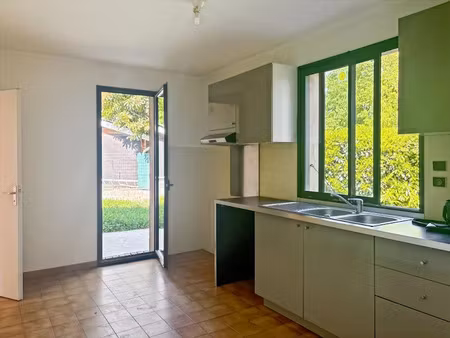 location maison 5 pièces 101 m² à villeneuve-tolosane (31270)  1 300 €