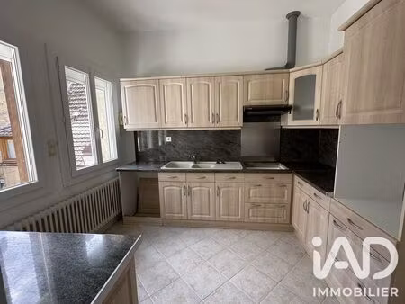 immeuble à montignac-lascaux (24290)