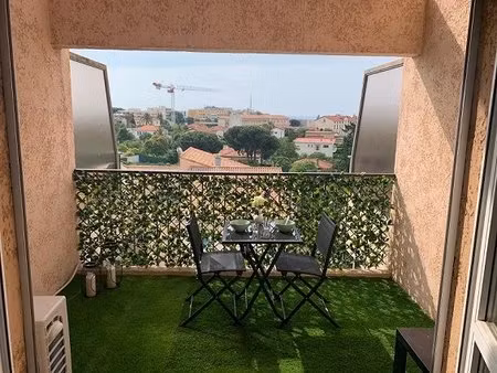 studio de 27m² avec terrasse et parking