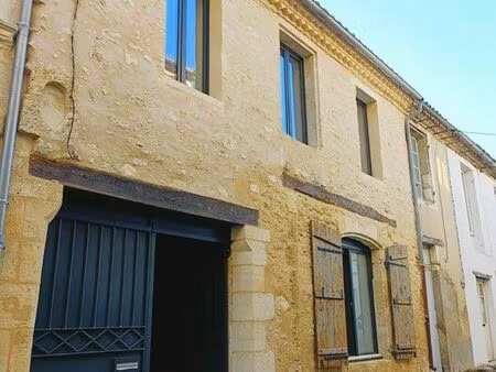location maison de ville
