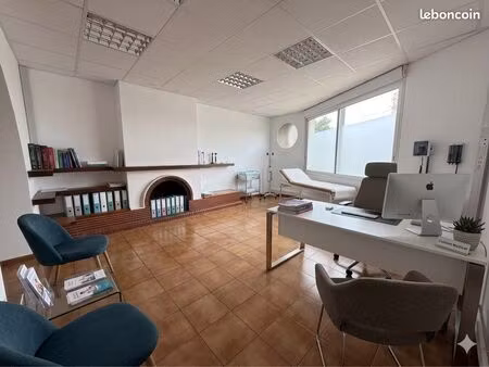 bureau de 20m2 à louer au mois ou à la journée