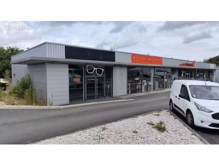local commercial 120m2 fargues st hilaire