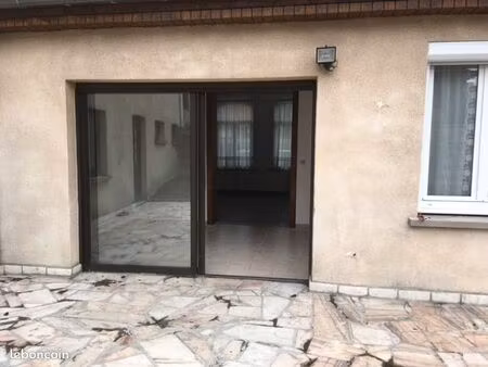 t3 rez de chaussée + terrasse + cave