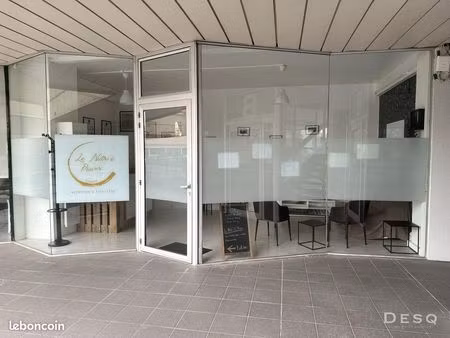 commerce à louer de 25 m2 avec domiciliation en qpv