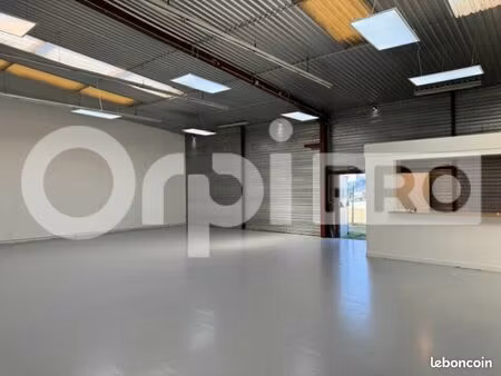 local d'activité 230 m²
