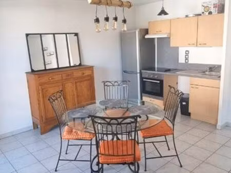 appartement t2 avec balcon et parking privé
