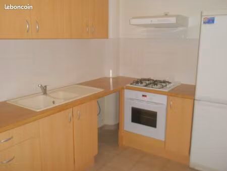 appartement t2 meublé dans le centre de magescq