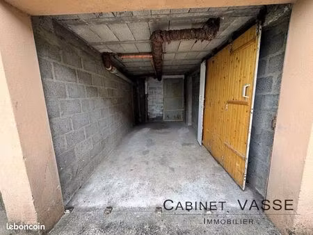 parking/box 11 m² hérouville-saint-clair