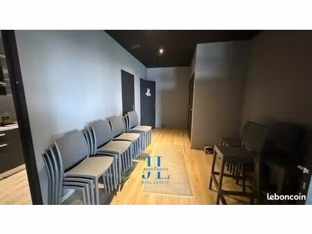 local commercial 450 m²