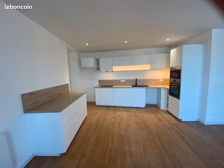 t3 rénové – 77 m² – vue port – emplacement premium – saint-goustan golf du morbihan