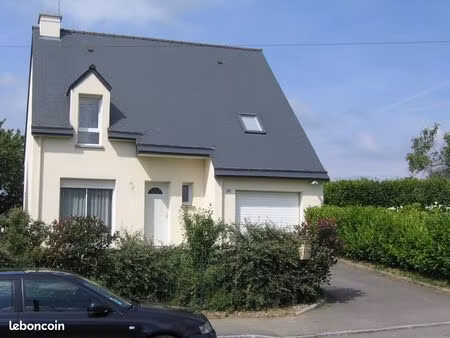 chateaubourg - maison t6/t7 à louer