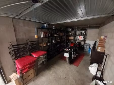 ◊ box fermé à vendre – vénissieux – résidence récente sécurisée
