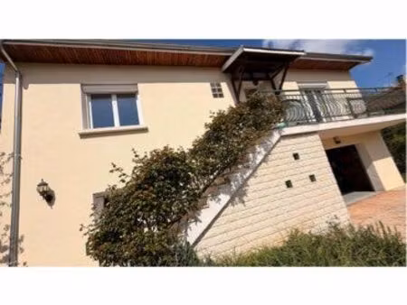 maison de 6 pièces dans quartier calme