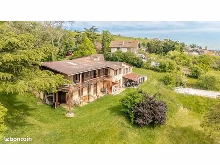 maison 5 pièces 136 m²