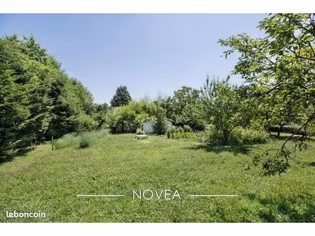 terrain 1 356 m² ecully