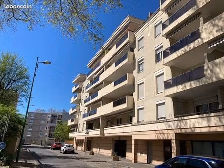 appartement 3 pièces 97 m²
