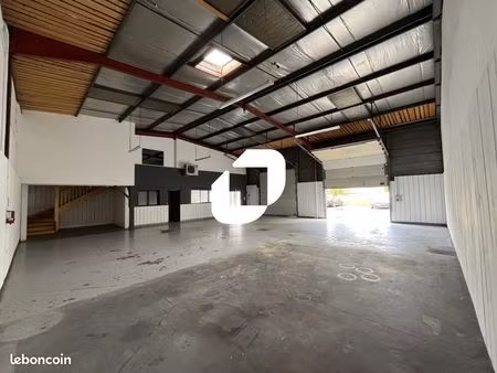 local d'activité 273 m²