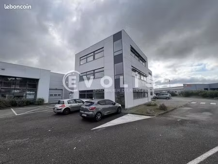 local d'activité 1 434 m²