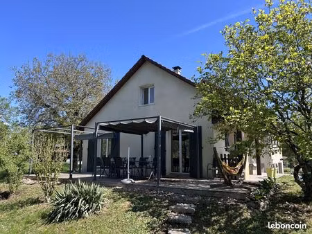 maison de caractère rénovée - 143 m² | terrain de 74 ares | échenoz-le-sec