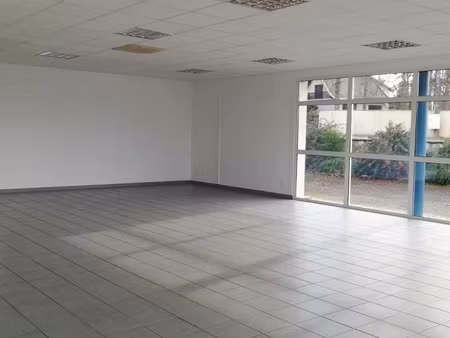 location locaux professionnels 95 m² à mont-de-marsan (40000)  nan €