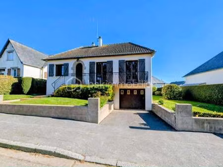 vente maison à saint-pierre-des-landes (53500) : à vendre / 75m² saint-pierre-des-landes