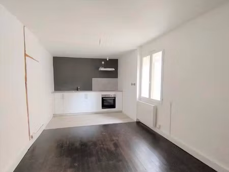 réalmont  appartement t3 en duplex
