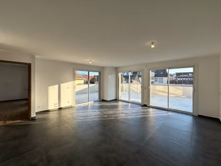 à vendre – appartement t4 en attique de 100 20 m² avec vaste terrasse de 125 90 m² à la ro