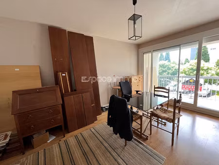 appartement mont saint aignan - proximite fac - 3 pieces - 2 chambres - parking collectif 