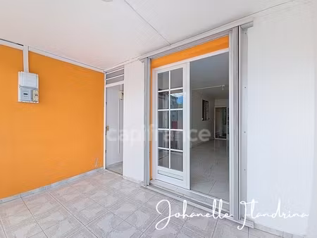 appartement 2 chambres + 1 bureau - 1 000 €/mois charges comprises - port louis (971)