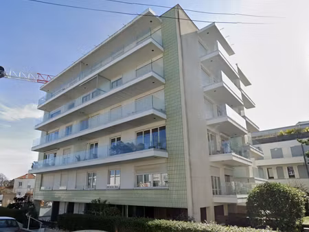 appartement 3 pièces à vendre avec vue mer à royan  pontaillac