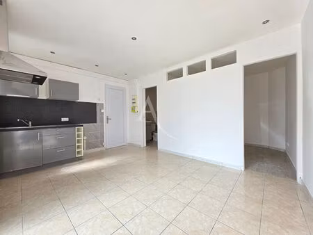 studio lumineux- idéal primo-accédant ou investissement locatif - petit budget
