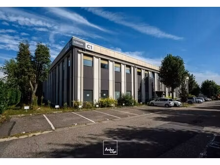 location bureaux 290 m² à 809 m²