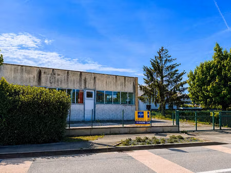 entrepôt / local industriel publier 370 m2 avec stationnement