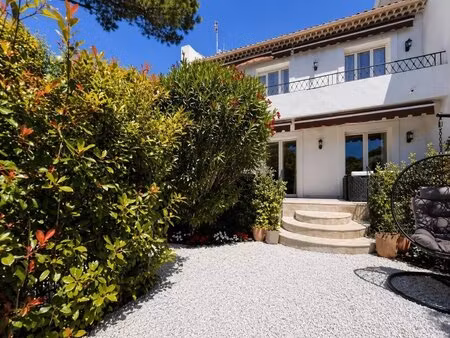 cannes montfleury - maison de ville renovee - calme